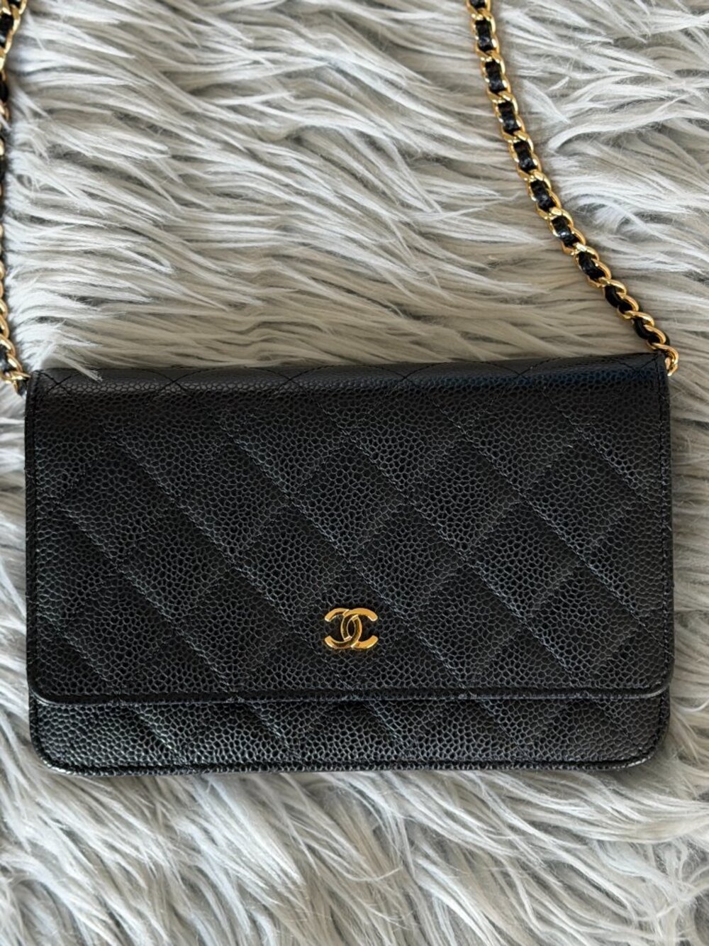 Authentic CHANEL Black Caviar Leather Wallet on Chain WOC Gold Hardware - Picture 11 of 11